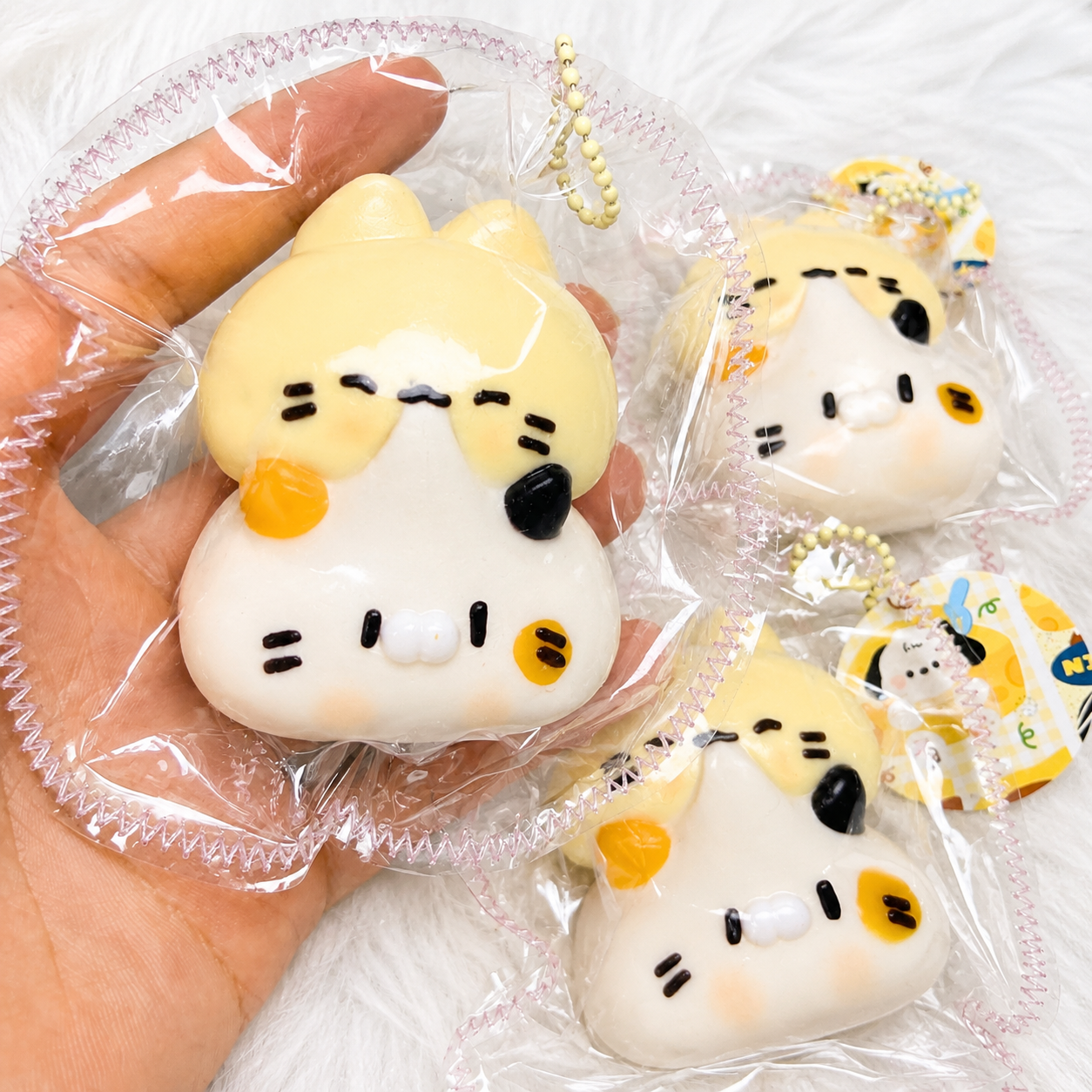 🐱 Calico Cat Cream Bite Squishy